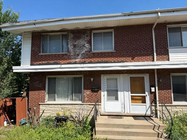 9058 Niles Center Rd #A, Skokie, IL 60076