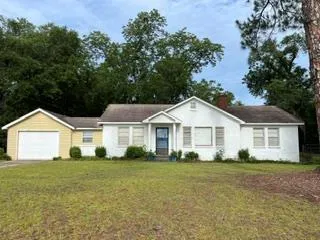 5411 Woodrow Ln, Hahira, GA 31632