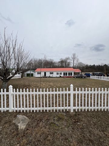 6936 McMinnville Hwy, Manchester, TN 37355