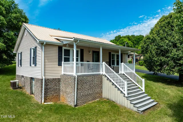 1701 Highpoint Ave, Kingsport, TN 37665