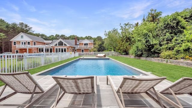 370 Seven Ponds Towd Rd, Water Mill, NY 11976