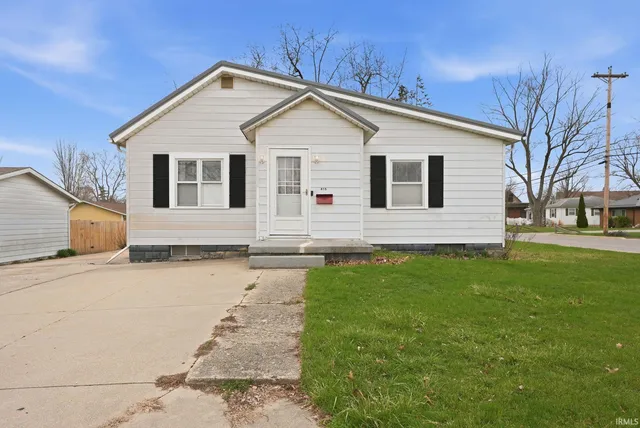 615 N  Whitley St, Columbia City, IN 46725