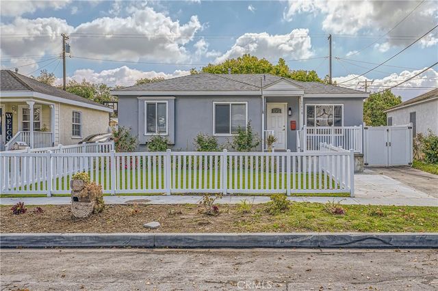 3818 Charlemagne Ave, Long Beach, CA 90808