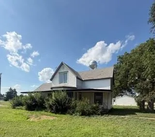 100 W  Edwards Ave, Rozel, KS 67574
