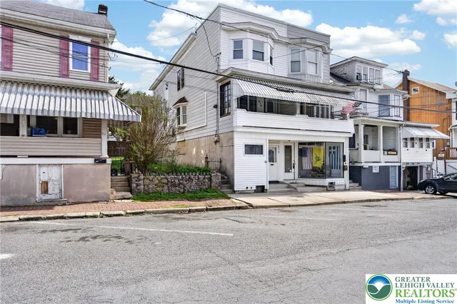 216 W  Bertsch St, Lansford, PA 18232