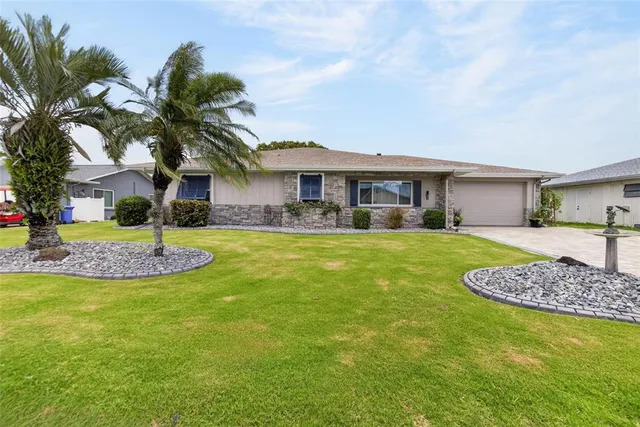 1503 Fort Duquesna Dr, Sun City Center, FL 33573