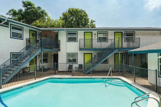 1131 Hollow Creek Dr #213, Austin, TX 78704