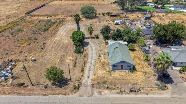 6071 S  Clara Ave, Fresno, CA 93706