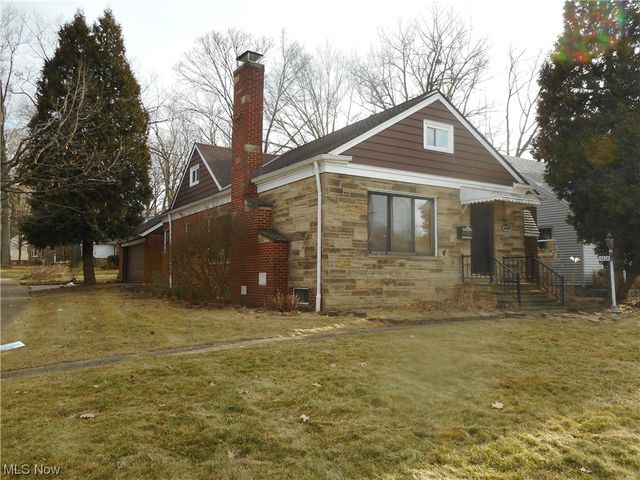 4038 Monticello Blvd, Cleveland Heights, OH 44121