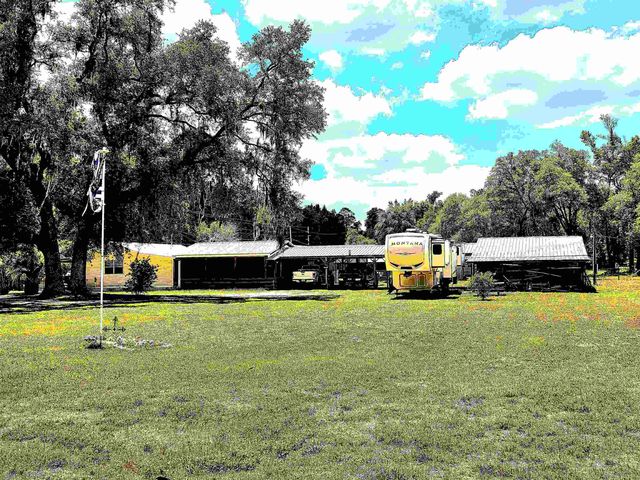 446 SE 242nd St, Cross City, FL 32628