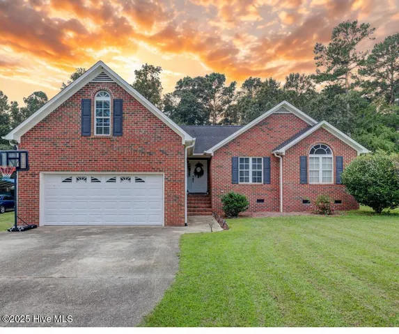 609 Lake Side Drive, Riegelwood, NC 28456