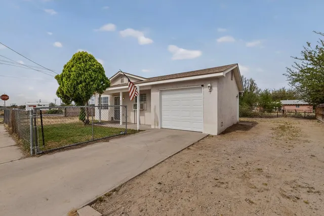 920 Molina Pl, Belen, NM 87002