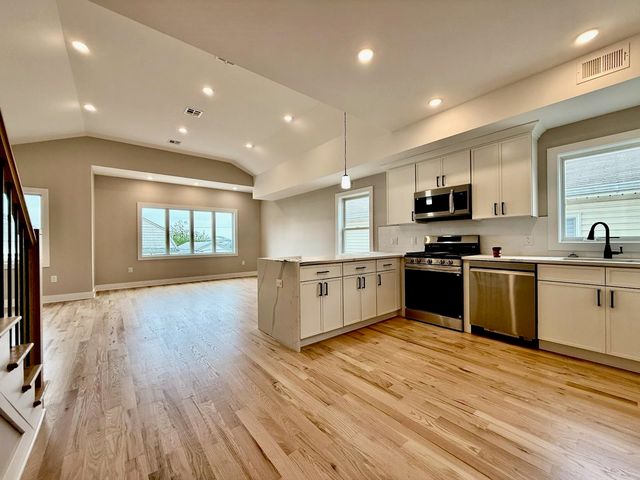 14 Terhune Ave #2, Jersey City, NJ 07305