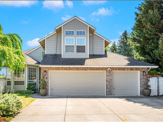 736 SW 27th Way, Troutdale, OR 97060