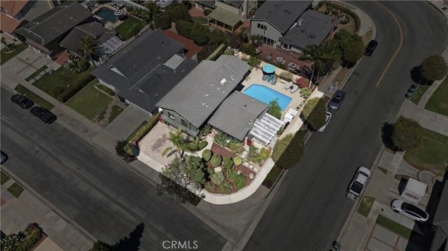 17432 Almelo Ln, Huntington Beach, CA 92649