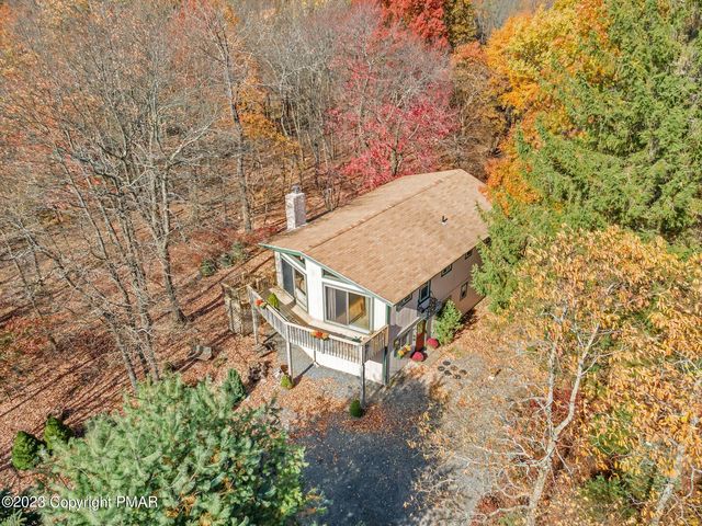 231 Clearview Dr, Long Pond, PA 18334