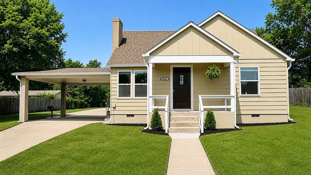 816 Gray St, Mountain Home, AR 72653