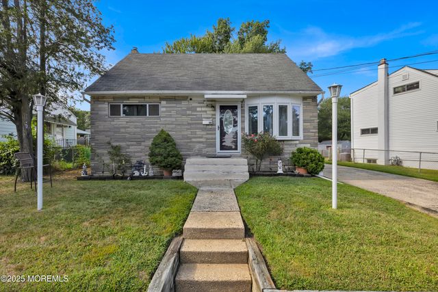 350 Riverdale Drive, Keyport, NJ 07735