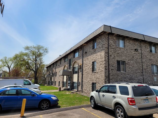 761 Como Ave #6128a4951, Saint Paul, MN 55117
