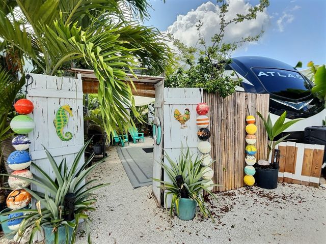 29859 Overseas Hwy #27, Big Pine Key, FL 33043