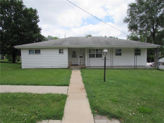 604 W  Jefferson St, Knoxville, IA 50138