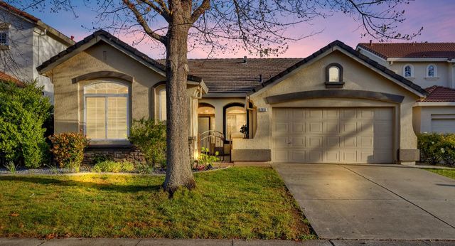 2055 Riggs Ave, Sacramento, CA 95835