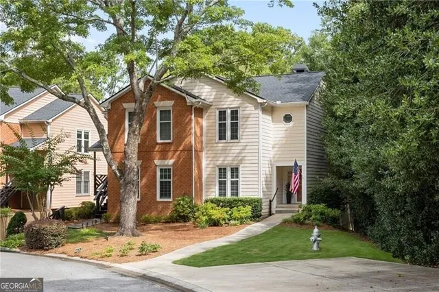 6502 Deerings Ln, Peachtree Corners, GA 30092
