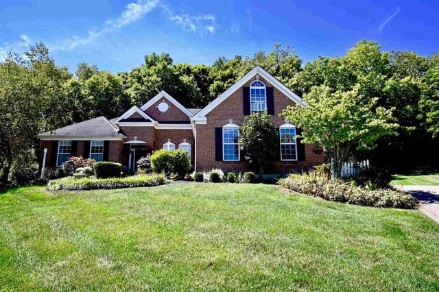 2054 Damson Ct, Crescent Springs, KY 41017