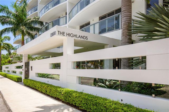13800 Highland Dr #202, North Miami Beach, FL 33181