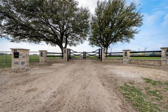 5800 County Road 4081, Scurry, TX 75158