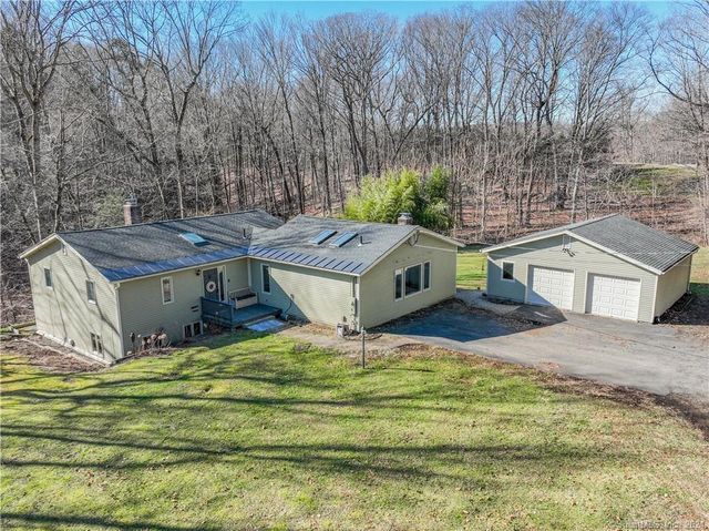 1435 Tuttle Ave, Wallingford, CT 06492