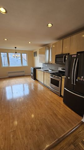 1840 E  14th St #4, Brooklyn, NY 11229