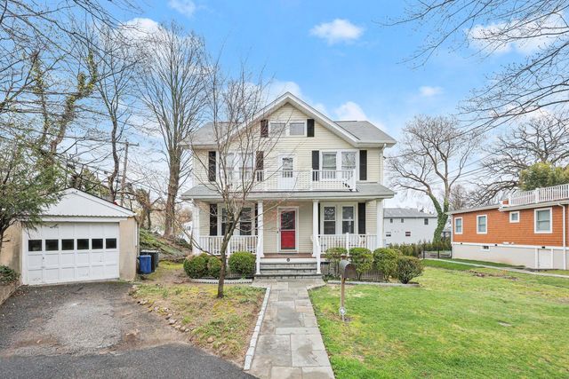 21 Oxer Pl #1, Greenwich, CT 06830