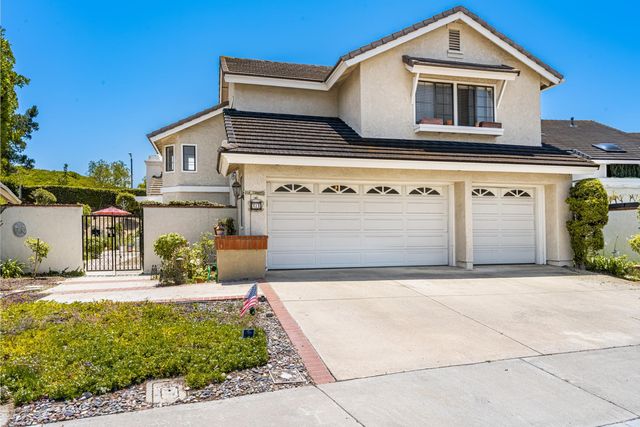 24 Starlight, Irvine, CA 92603