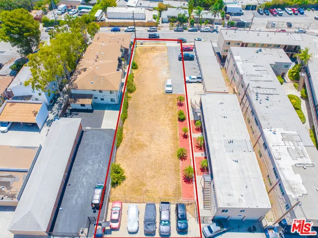 335 Warren Ln, Inglewood, CA 90302