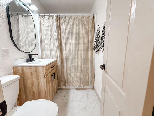 308 E  45th Ct, Tulsa, OK 74105