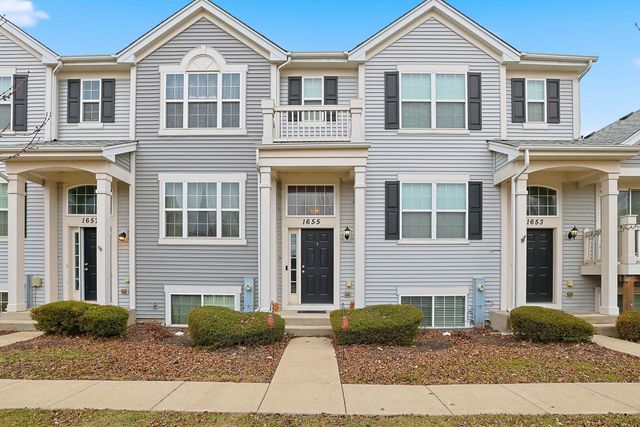 1655 Windward Dr, Hampshire, IL 60140