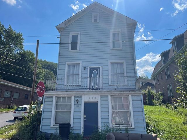 1301 Virginia Ave, Johnstown, PA 15906