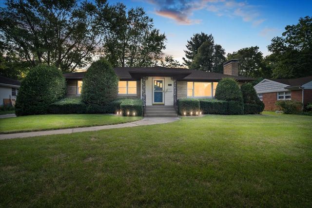 111 N  Adelaide St, Normal, IL 61761