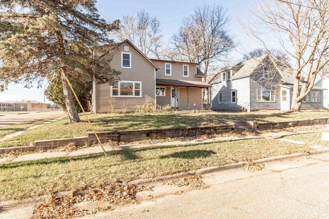170 14TH AVENUE SOUTH, Wisconsin Rapids, WI 54495