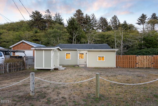35375 Roger Ave, Pacific City, OR 97135