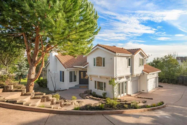 3961 Jefferson Ave, Redwood City, CA 94062
