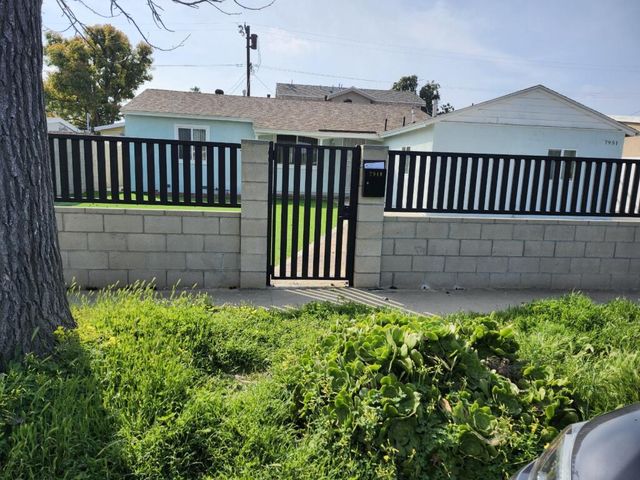 7949 Clearfield Ave, Panorama City, CA 91402
