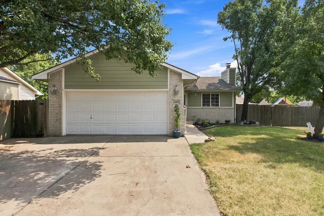1645 S  Lark Ct, Wichita, KS 67209
