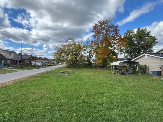 1012 Neal St, Parkersburg, WV 26101
