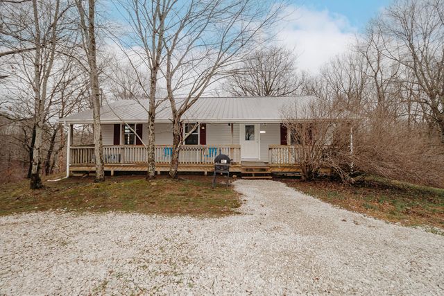 2309 Spout Springs Rd, Clay City, KY 40312