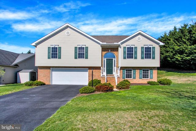 310 Tritle Ave, Waynesboro, PA 17268