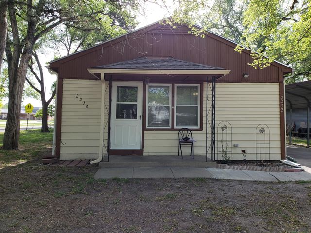 2232 Green Ave, Manhattan, KS 66502