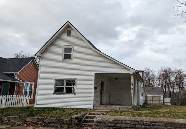 822 W  2nd St, Anderson, IN 46016