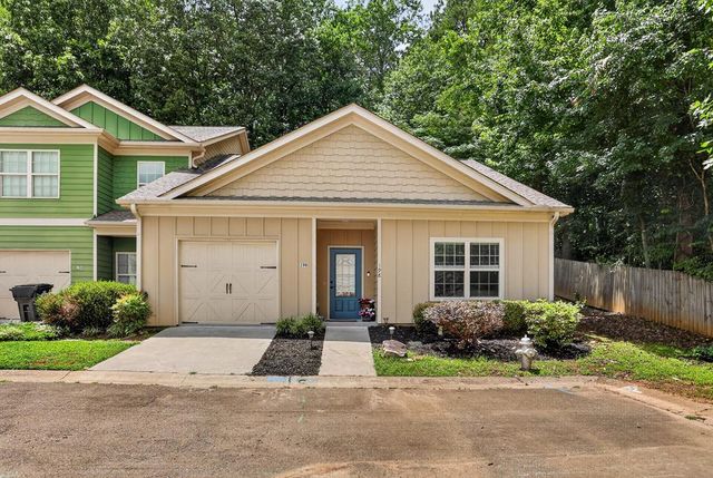 198 Towne Villas Dr, Jasper, GA 30143